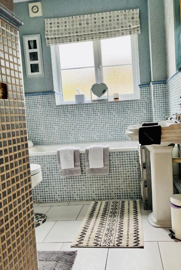 Woodbriar Apartment Penmaen-mawr Екстериор снимка
