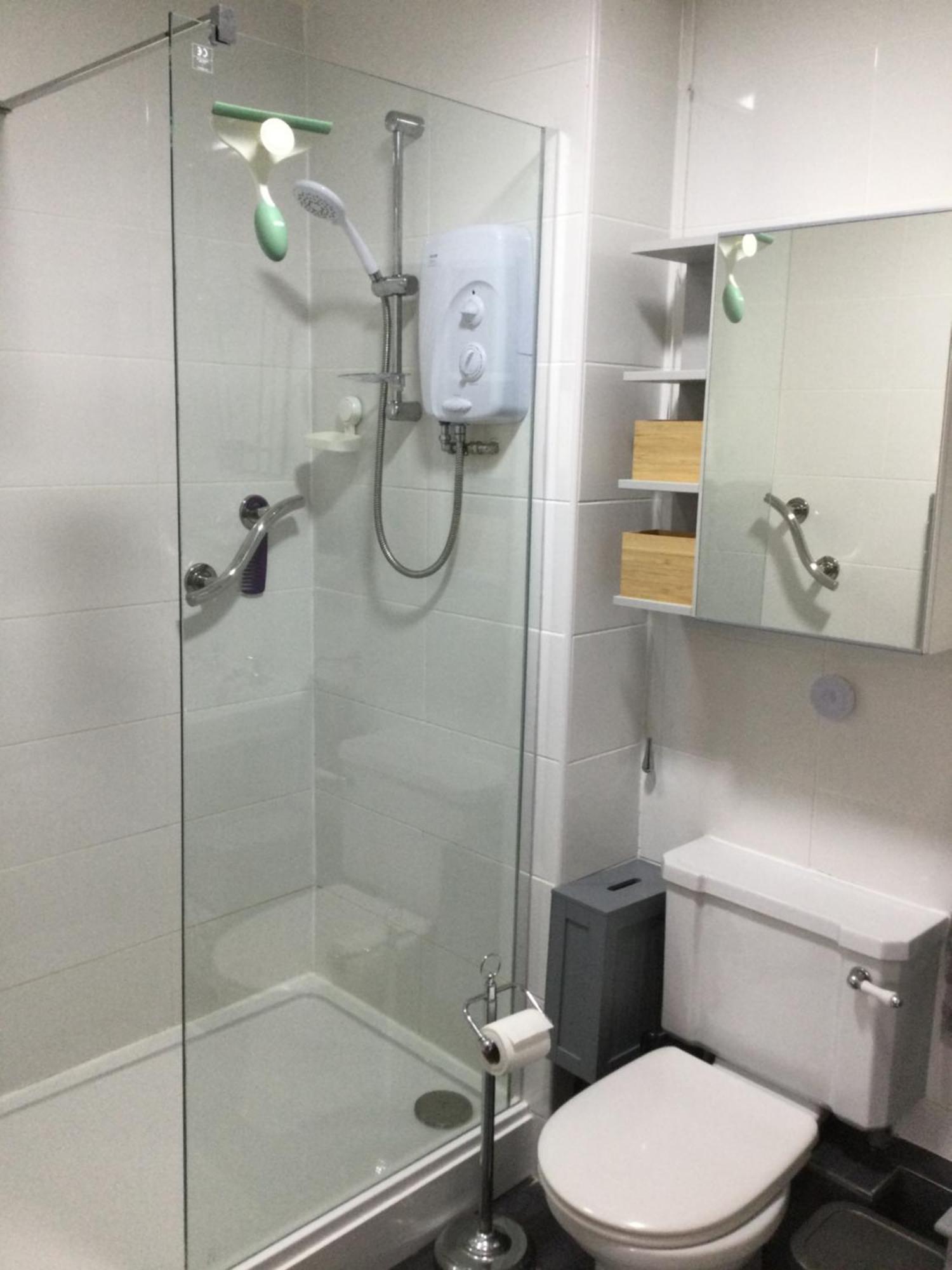 Woodbriar Apartment Penmaen-mawr Екстериор снимка